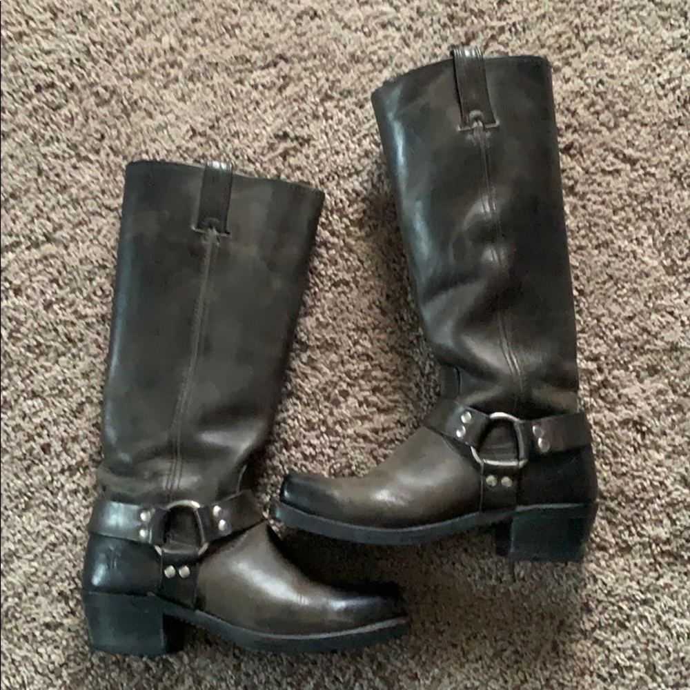 Frye Harness 15r